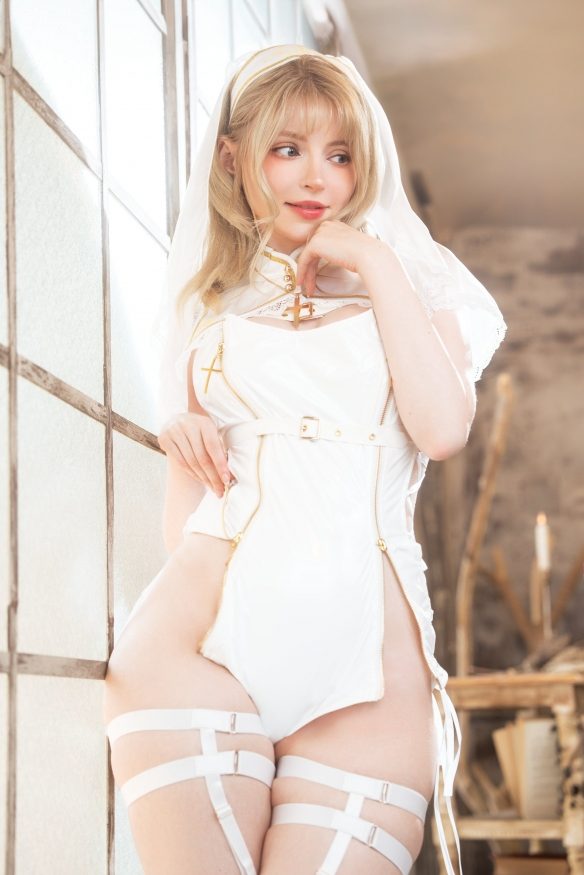 《生化4RE》碍事梨体模新美照:和服装甜妹 清新温柔(图8) 游侠网8